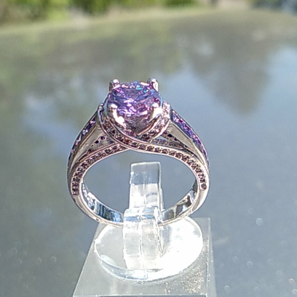 white topaz and created amethyst ring